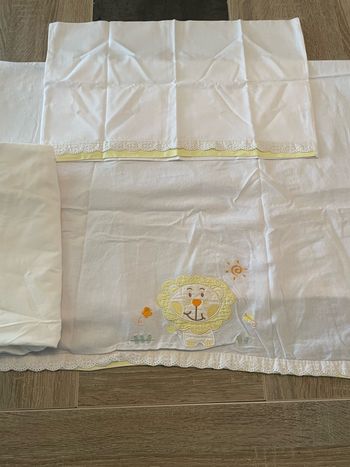 Parure de lit bébé - blanc et jaune