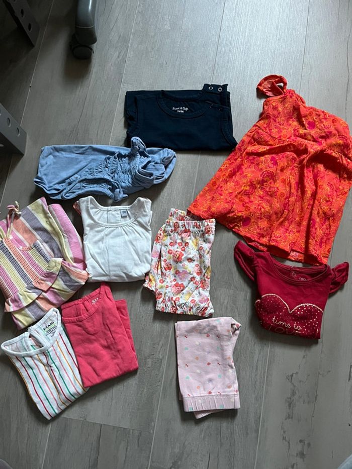 Lot ete t shirt/ robe/ short