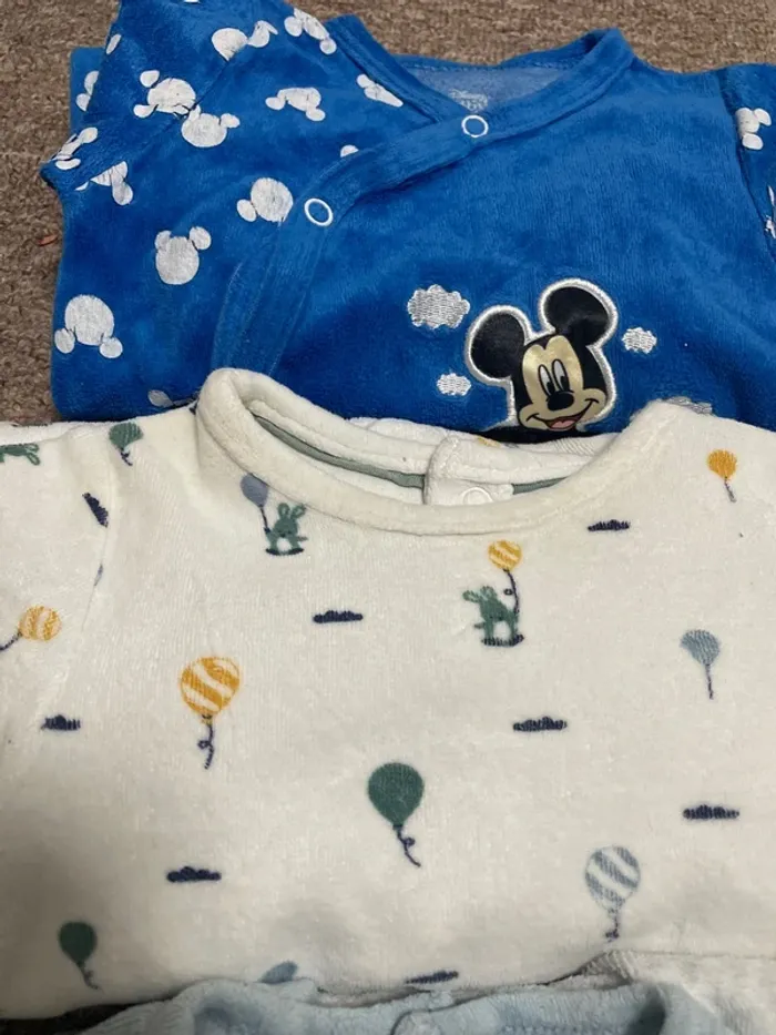 Lot 3 mois tache - photo numéro 3