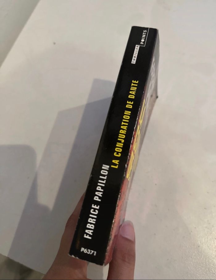 Livre policier - photo numéro 3