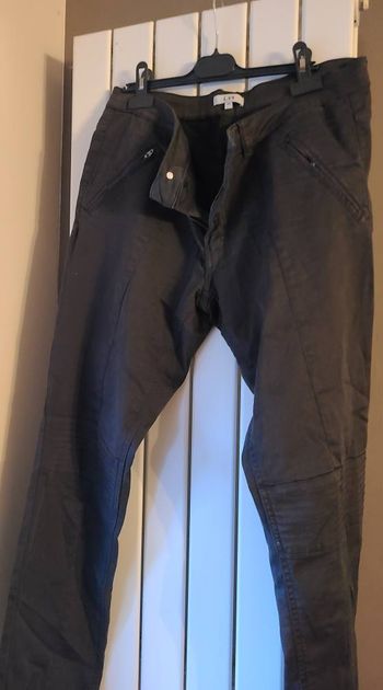 LH pantalon femme noir non délavé taille 46