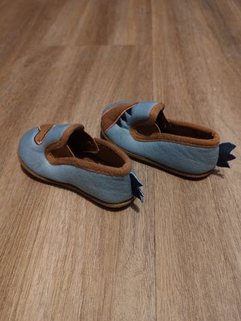Chaussons bébé taille 19