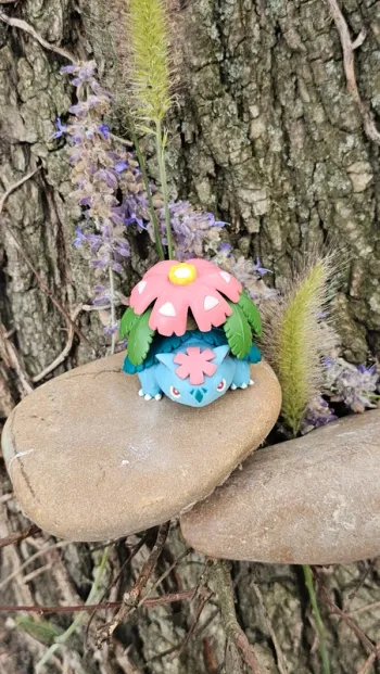 Super figurine Pokemon Nintendo tomy Mega-florizarre