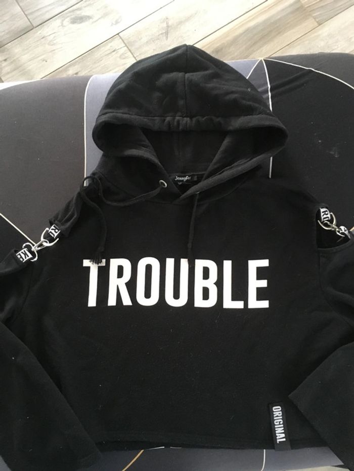 Joli Pull épaule dénudée - photo numéro 2