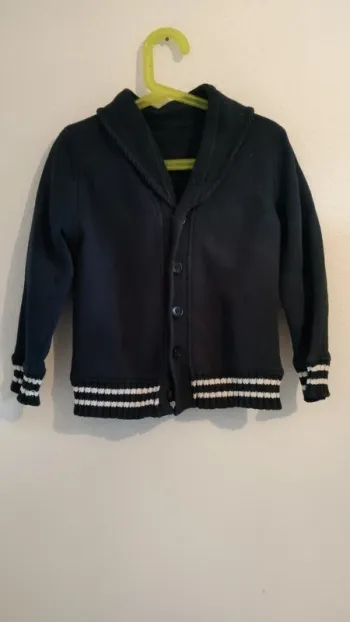 gilet boutons détails grosses mailles garcon 6 ans