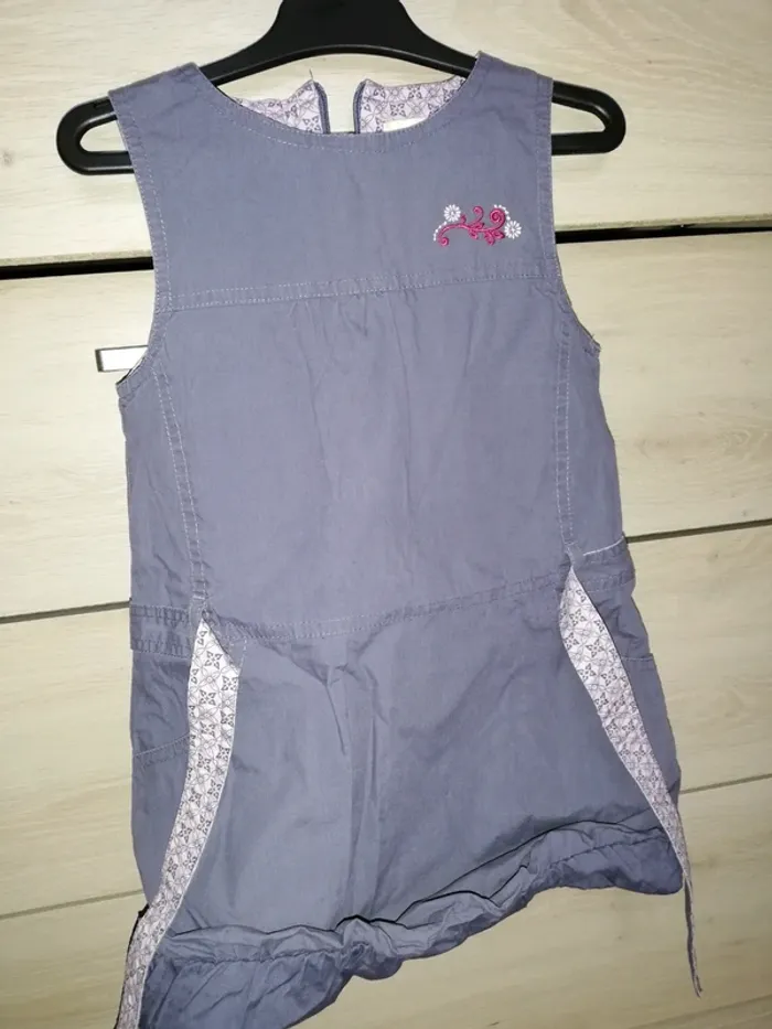 Robe grise et rose - photo numéro 2