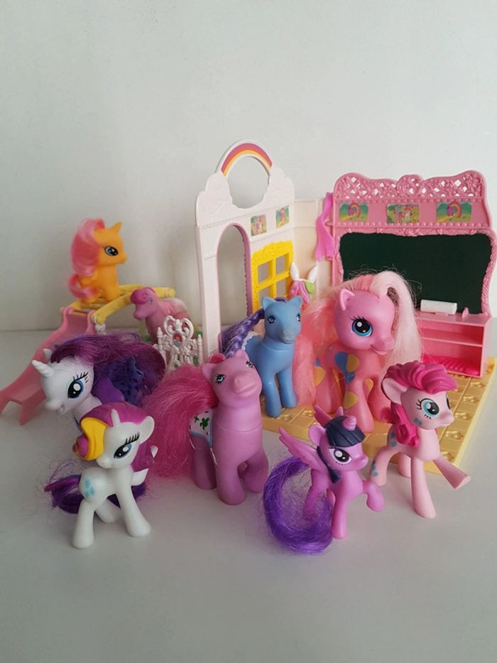 Ecole et figurines My Little pony