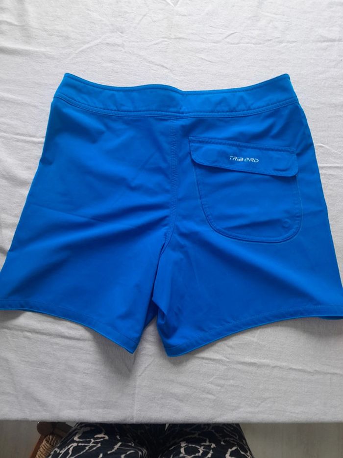 Short tribord taille 40 très bon état - photo numéro 2