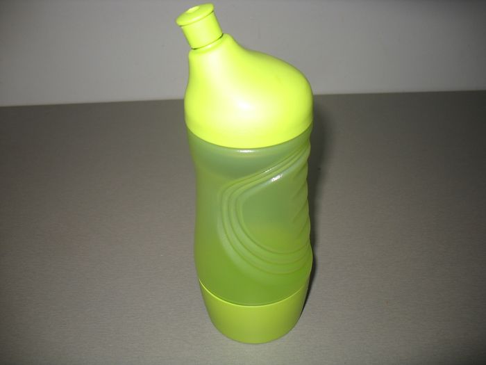 BOUTEILLE ÉCO SPORT VERTE - 500 ML "TUPPERWARE" - n°22