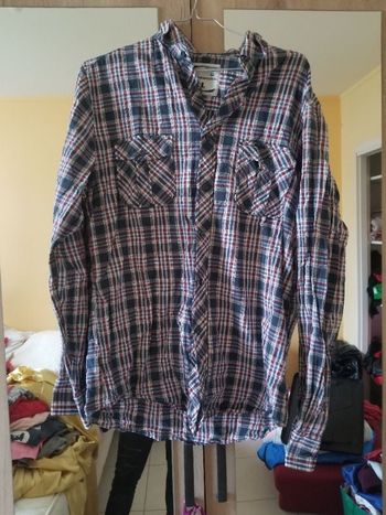 chemise à carreaux