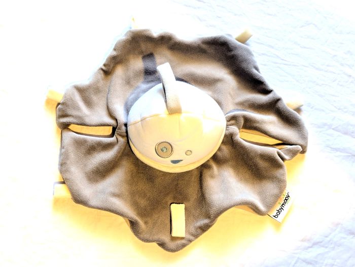 Petite Tête Ronde Bouton Blanche Luisante Lumineuse Robe Grise Peluche Petits Enfants Bébés - photo numéro 4