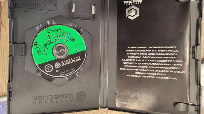 Disney's party gamecube - photo numéro 2