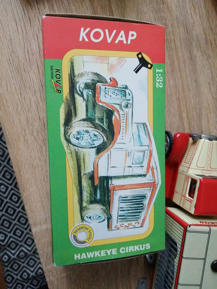 Kovap Cirkus n°596 / roulotte de cirque NEUF - photo numéro 5