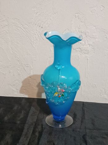 Vase en verre opalin 