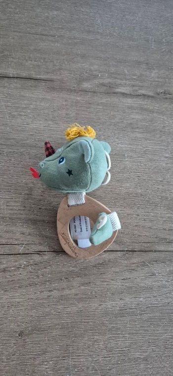 Hochet en bois Joe le dragon