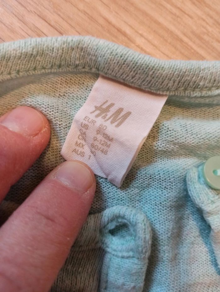 Ensemble jupe, t-shirt manches longues et gilet - photo numéro 10