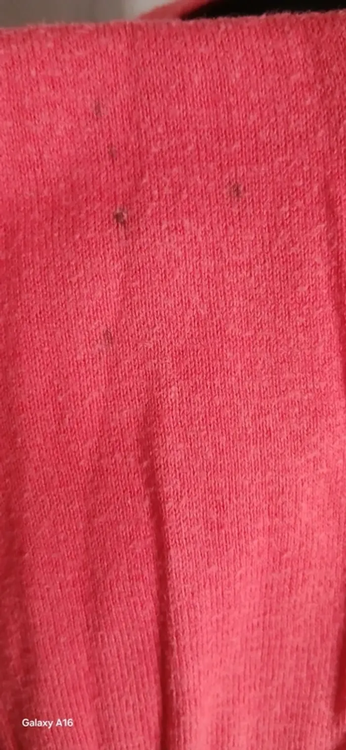 Pull rouge - photo numéro 2
