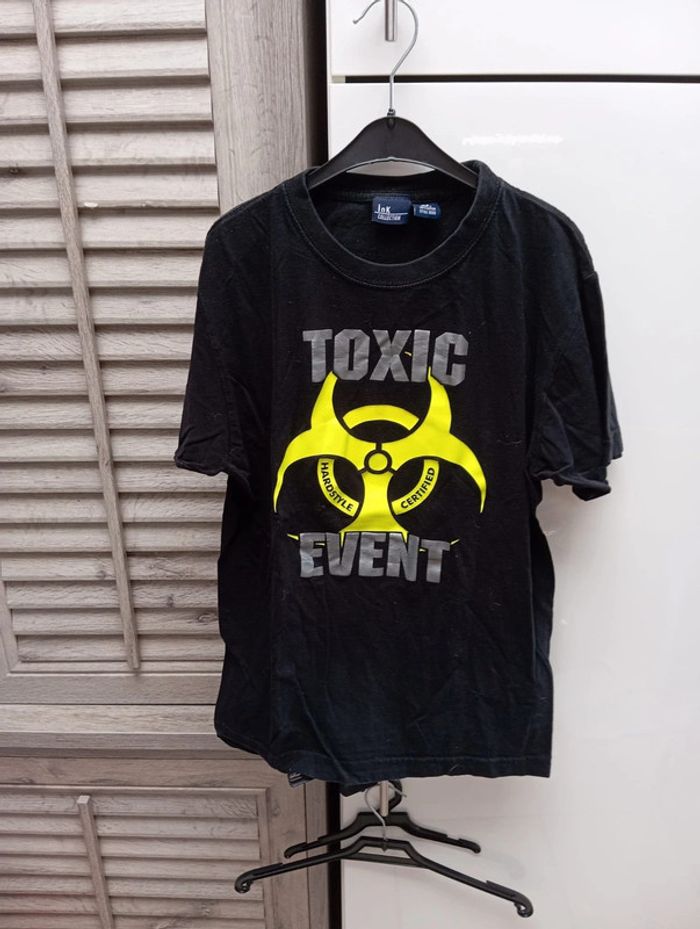 Tee-shirt imprimé "toxic event" taille XS