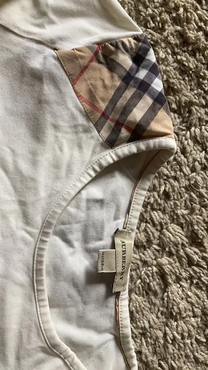 Teeshirt Burberry - photo numéro 2
