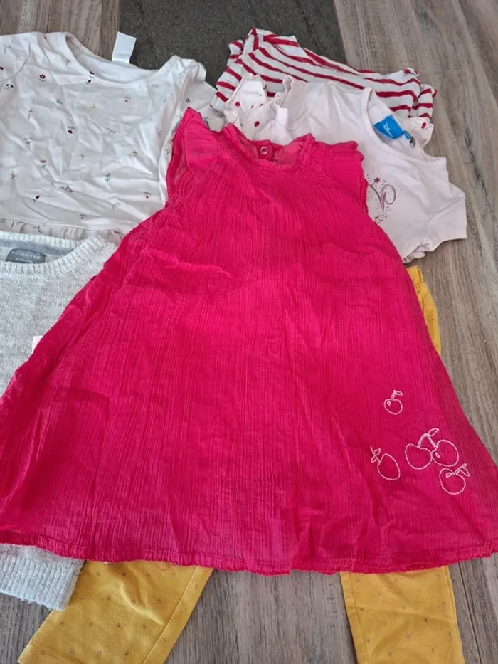 Lot vêtements  24 mois - photo numéro 6