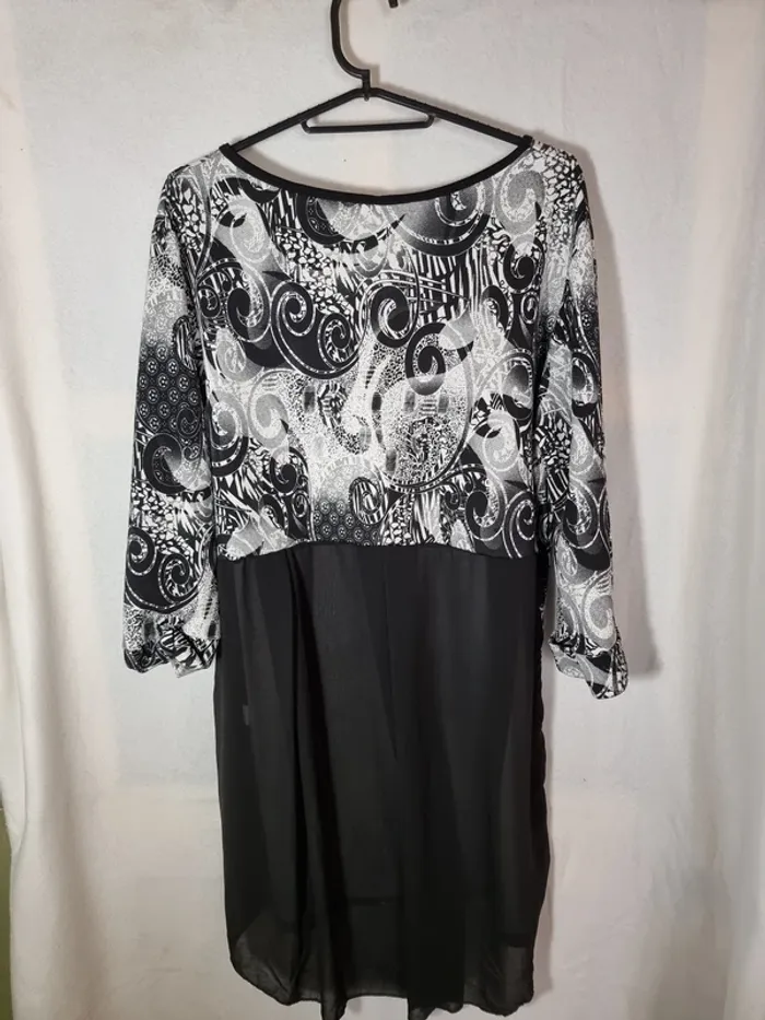 Robe manches 3/4 - photo numéro 2