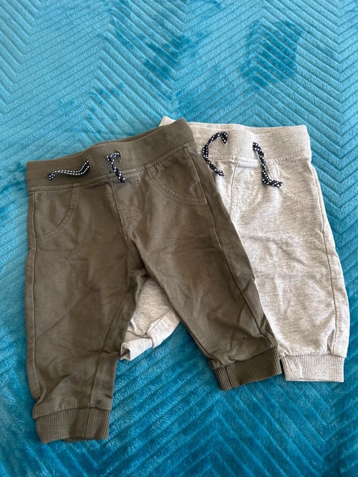 Lot 2 joggings 6 mois