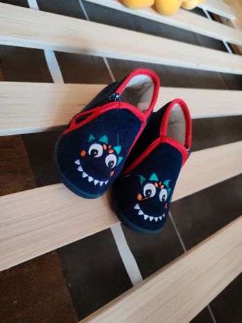 Chaussons dino