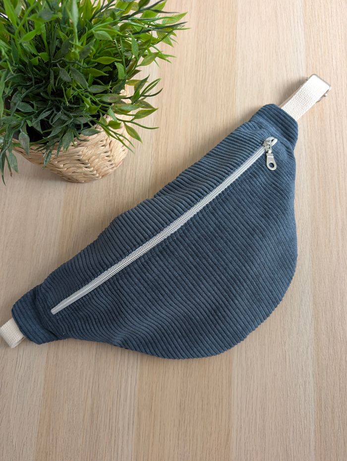 Sac banane femme en velours cotelé bleu canard - photo numéro 3