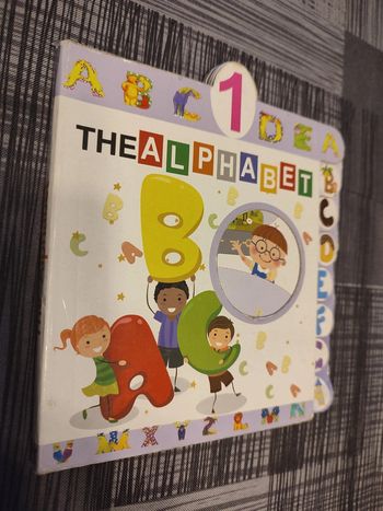 Livre éducatif "The alphabet"