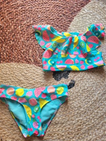 Jolie maillot de bain 2 pieces