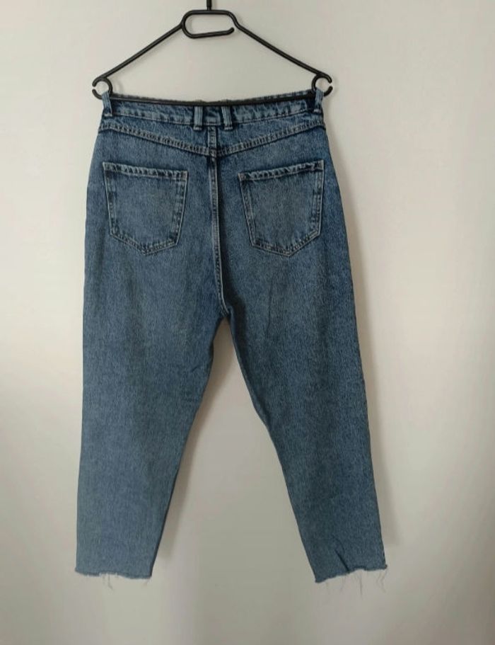 Lot de 2 jeans 1 jean Pimkie taille 40 ,bas effiloché 
1 jean blanc de chez Primark taille 40 

Les 2 sont taille haute - photo numéro 4