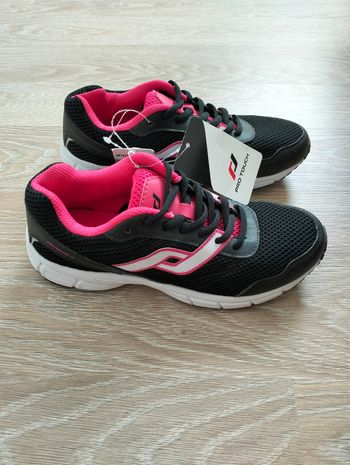 Baskets neuves p. 36