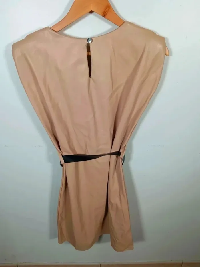 C22 robe simili beige New collection 42 - photo numéro 2