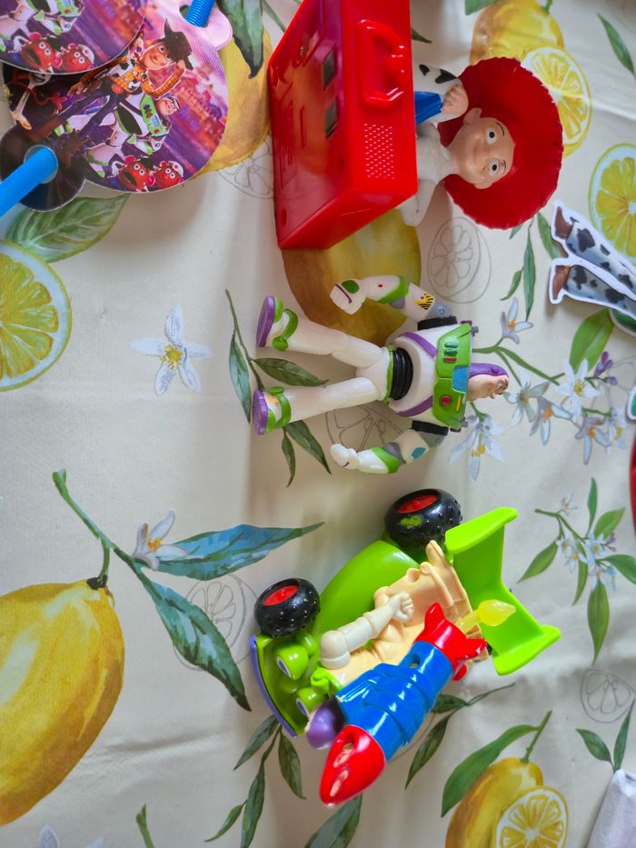Lot decoration anniversaire Toy story - photo numéro 9