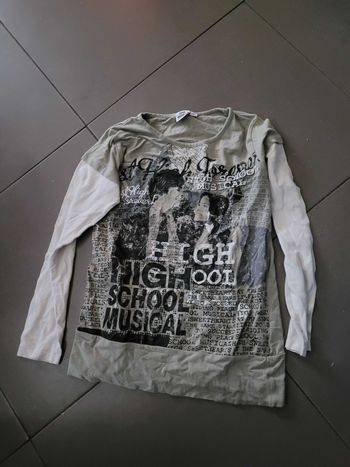 T-shirt high school musical 3 taille 16 ans