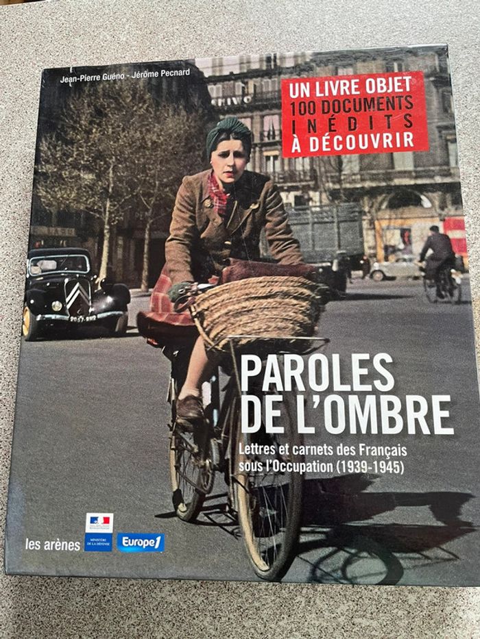 Livre coffret Paroles de L’Ombre Neuf