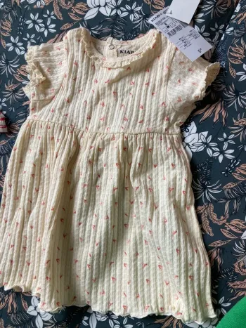 Robe Kiabi neuve 6 mois