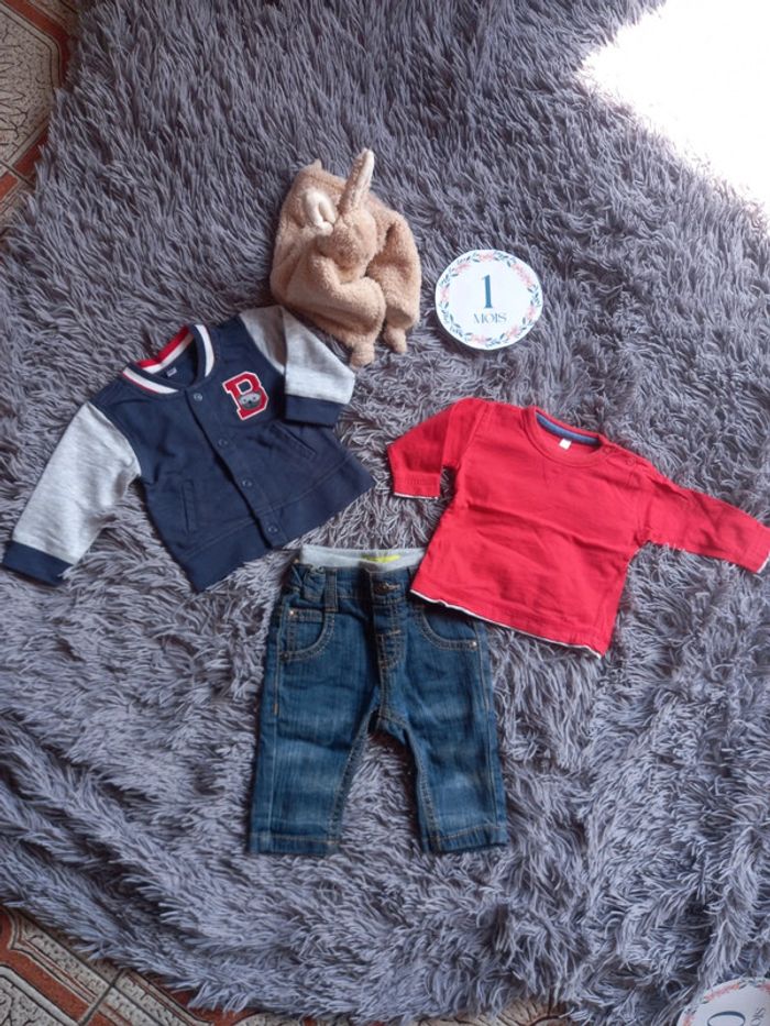 Ensemble bébé garcon 1 mois - photo numéro 2