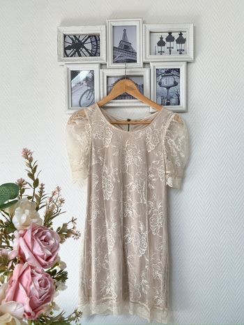 Robe vintage en dentelle