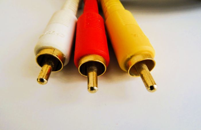 cable vidéo  audio 3 RCA  male - photo numéro 2