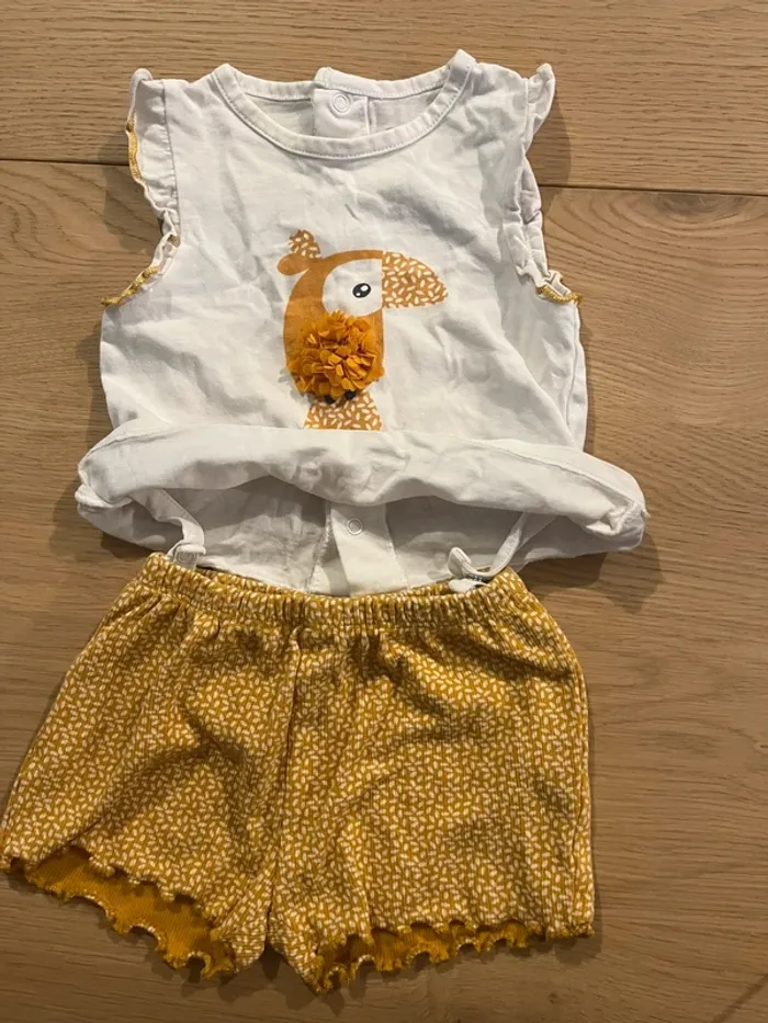 Ensemble short + t-shirt - 3 mois - photo numéro 2