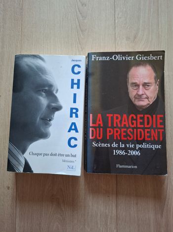 Lot de 2 récits sur Jacques Chirac en bon état