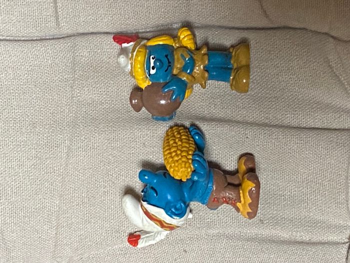 Couple figurines schtroumpfs indien Schleich