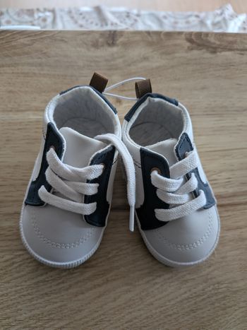 Chaussures bébé 6/12 mois