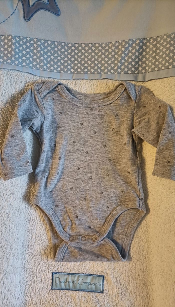 Ensemble tout doux 1 mois - photo numéro 4