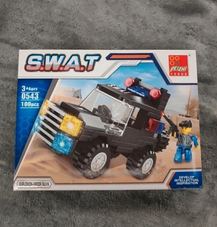Jeu de construction 100 pièces swat