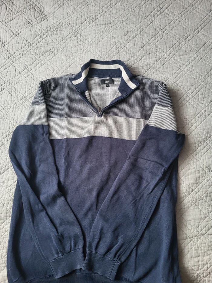 Pull bleu marine