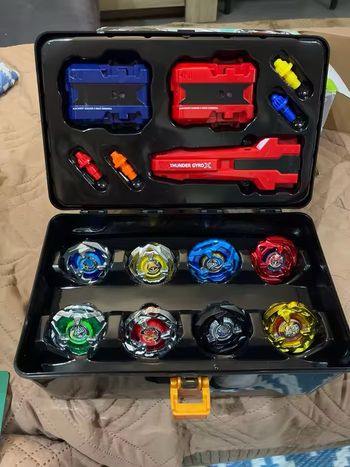 Coffret Beyblade – 8 Toupies + 2 Lanceurs – État Neuf / Set Complet