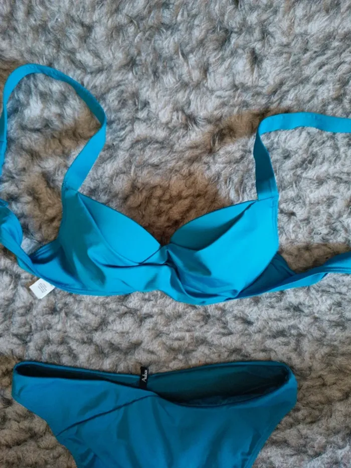 Magnifique maillot de bain Aubade deux pièces bleu turquoise neuf sans étiquette taille 1 et B85 - photo numéro 3