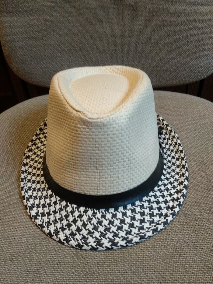 Chapeau taille 58 - photo numéro 2